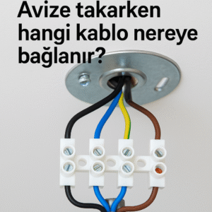 İstanbul elektrikçi Avize takarken hangi kablo nereye bağlanır? Avize montajı sırasında tavan bağlantı noktasındaki faz, nötr ve toprak kablolarının terminal bloğuna doğru şekilde bağlandığı detaylı görüntü